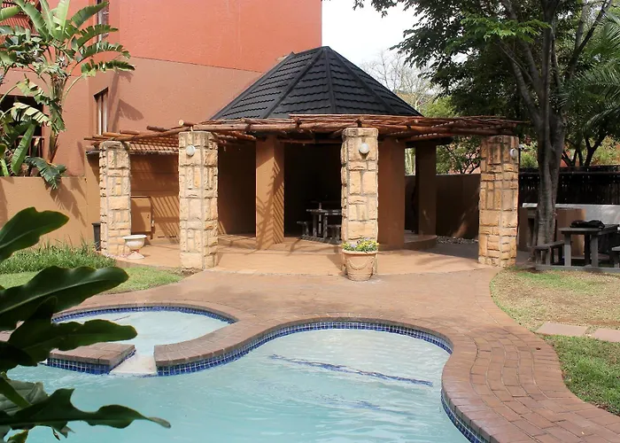 Exquisite 2 Bedroom Garden Townhouse In The Heart Of Fourways,Sandton