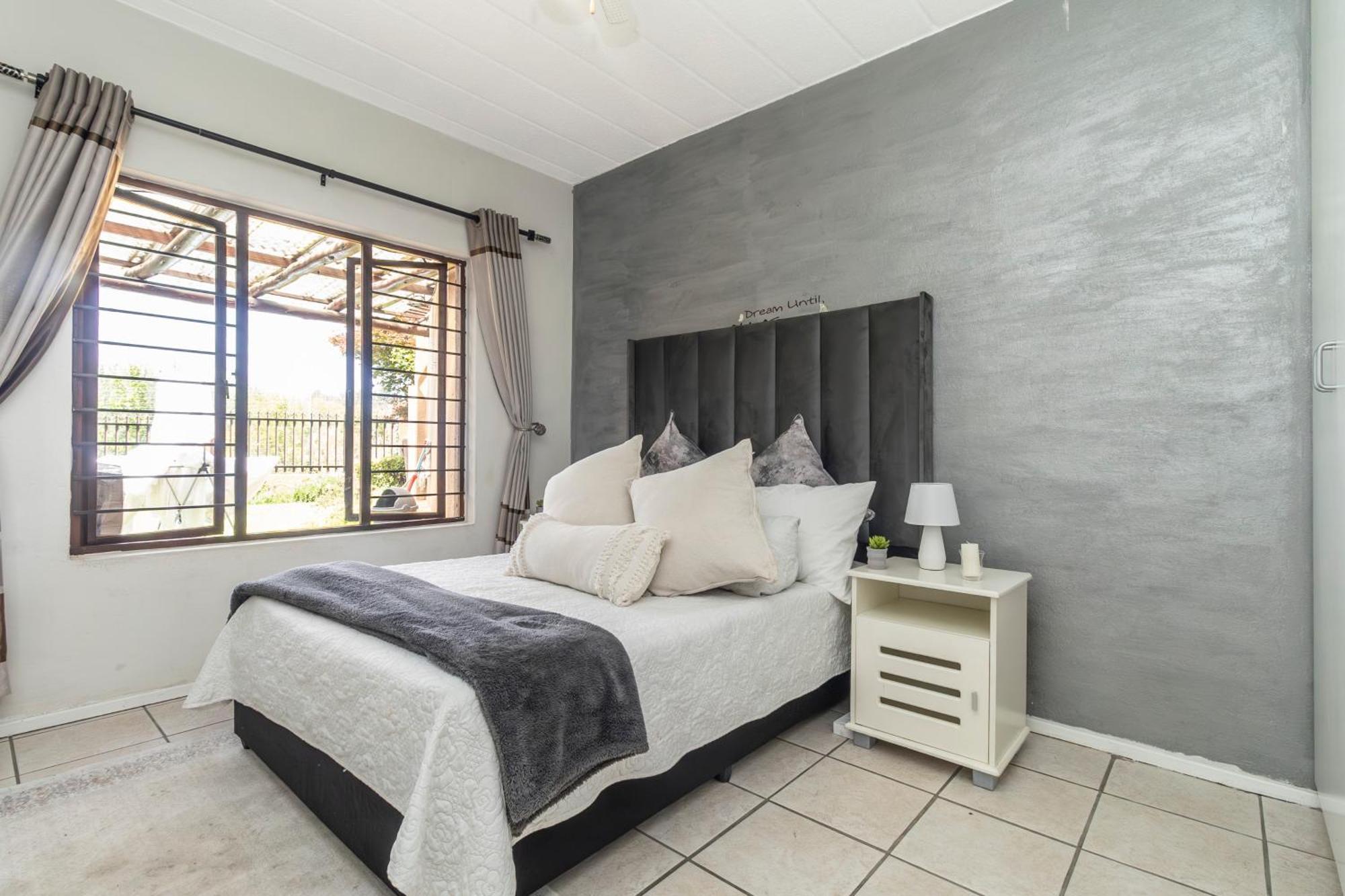 Exquisite 2 Bedroom Garden Townhouse In The Heart Of Fourways,sandton Apartment Sandton