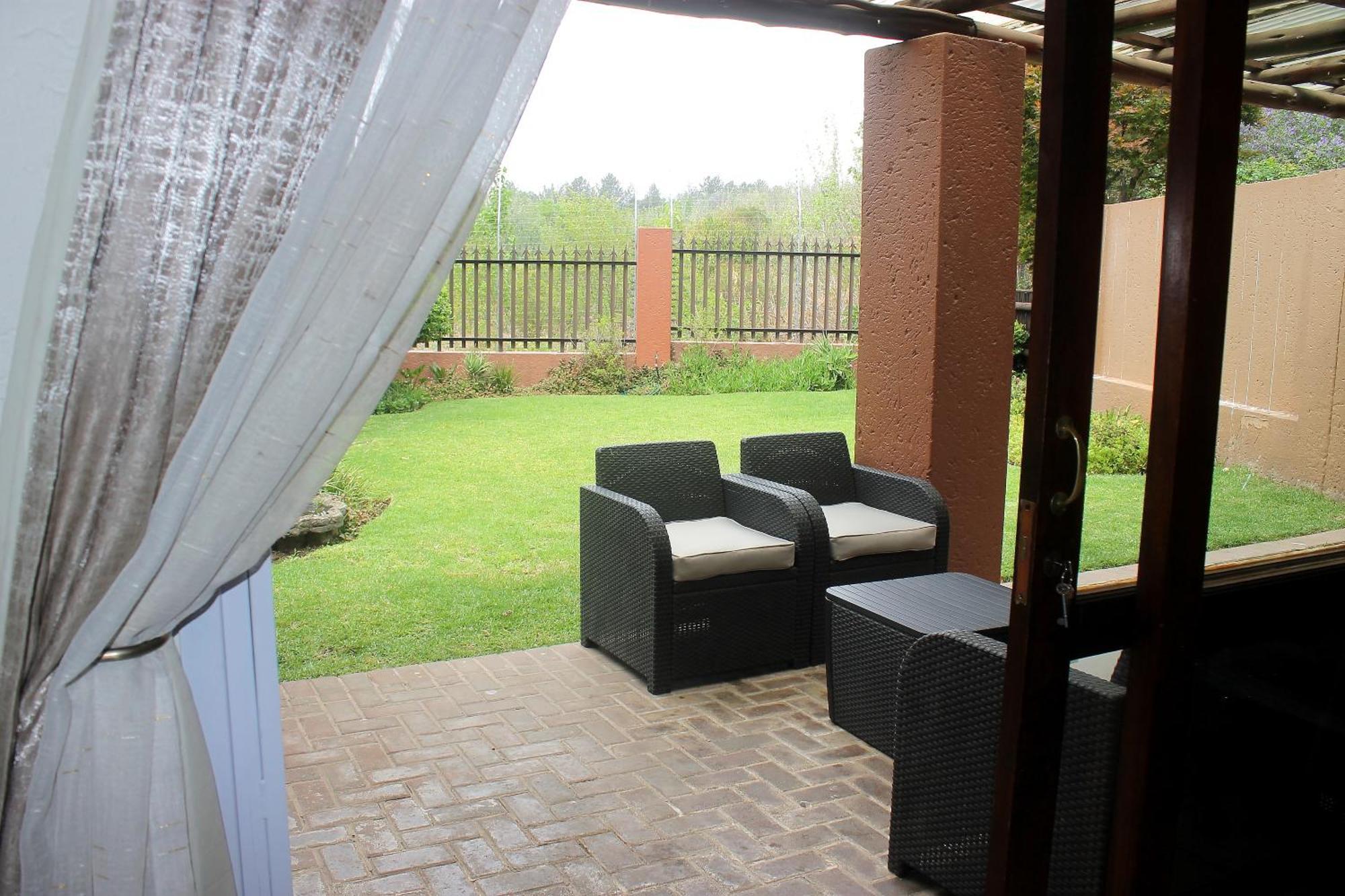 Exquisite 2 Bedroom Garden Townhouse In The Heart Of Fourways,sandton Sandton